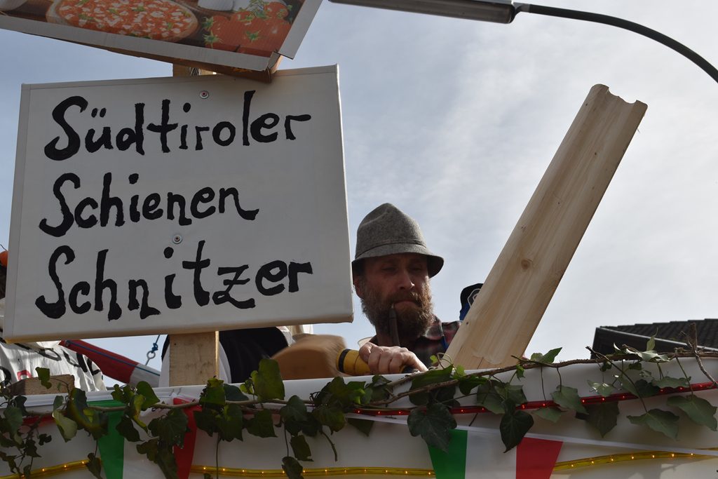 Des ko no lang dauern mit am Südzulauf. Bürgerforum Inntal Faschingzug Flintsbach Brennernordzulauf