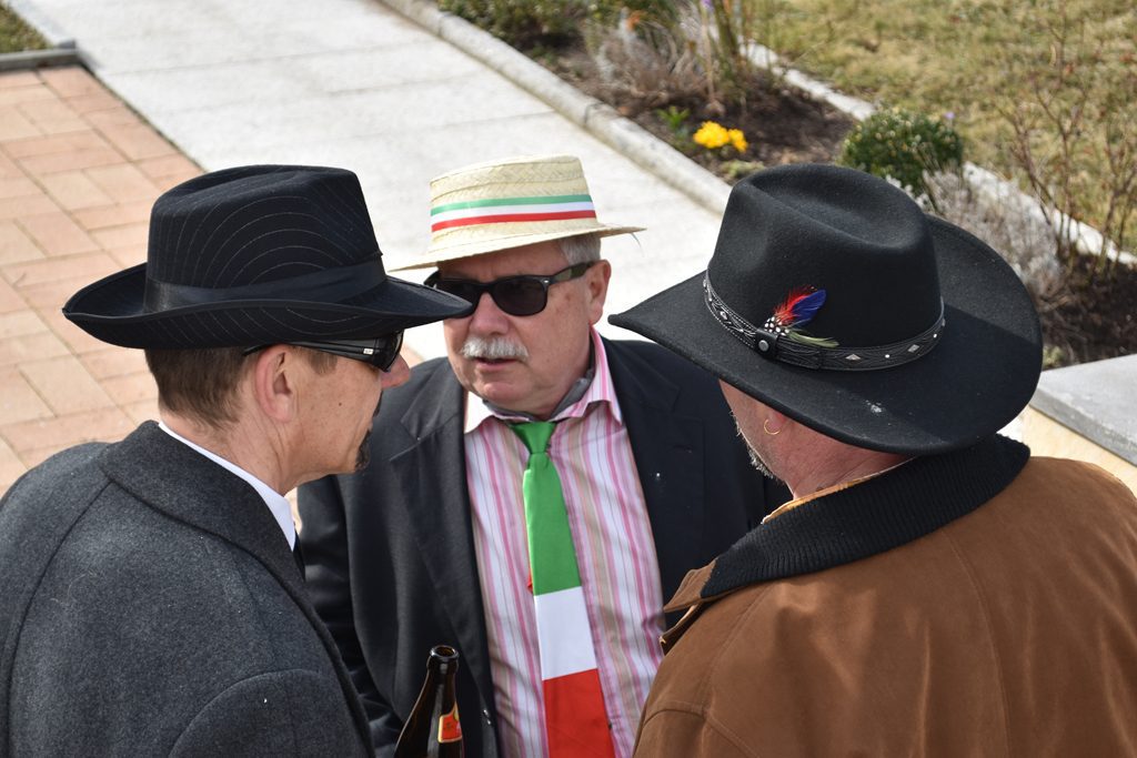 Lagebesprechung Bürgerforum Inntal Faschingzug Flintsbach Brennernordzulauf.